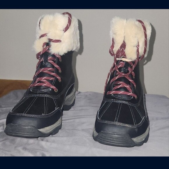 Clarks Winter boots - Picture 1 of 6
